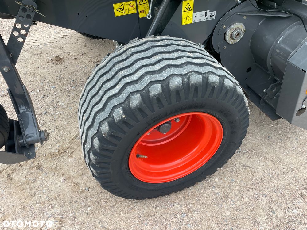Claas Variant 480 RF - 10