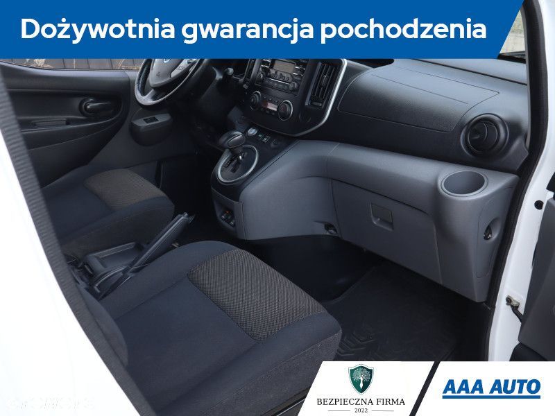 Nissan nv200 - 10