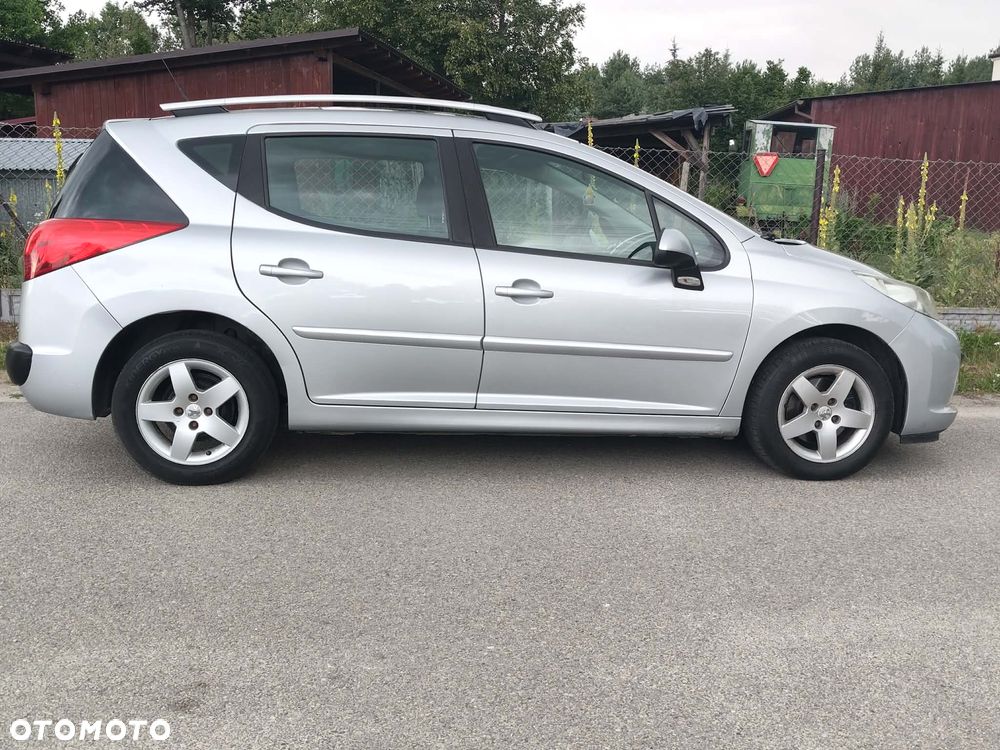 Peugeot 207 - 3