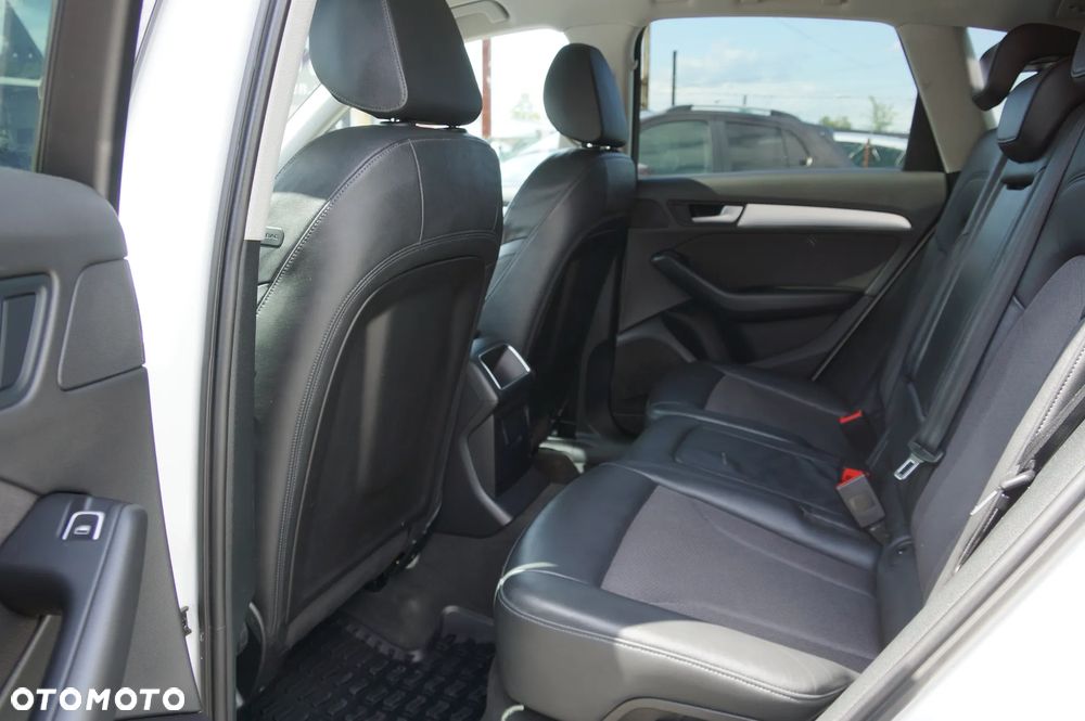 Audi Q5 2.0 TDI Quattro (clean diesel) S tronic - 27