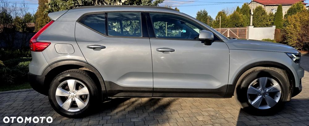 Volvo XC 40 T3 Momentum Pro - 9
