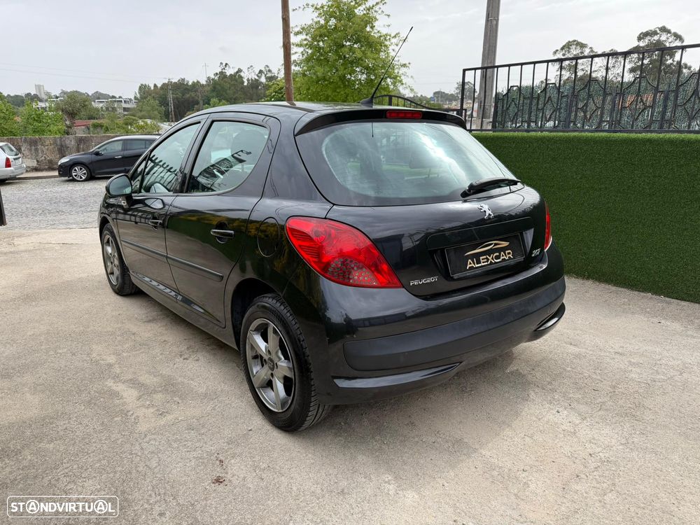 Peugeot 207 1.4 HDi Urban - 5