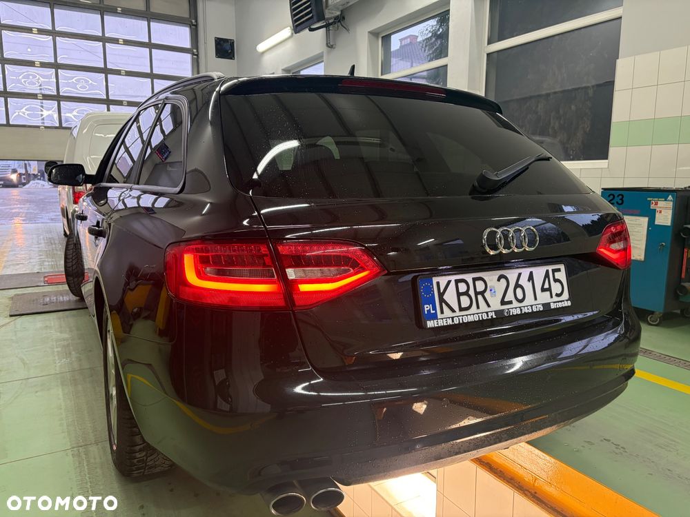 Audi A4 Avant 2.0 TDI DPF multitronic S line Sportpaket - 15