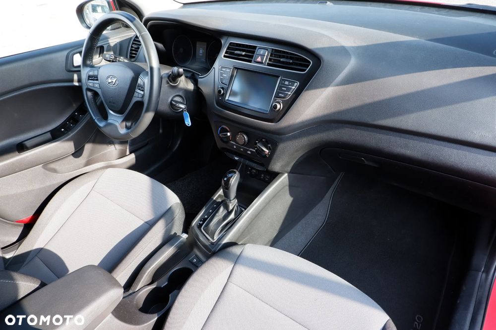 Hyundai i20 1.0 T-GDI Comfort DCT - 4