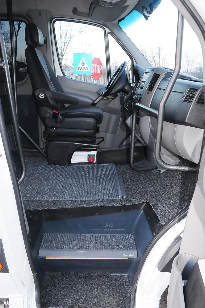 Mercedes-Benz Sprinter - 11