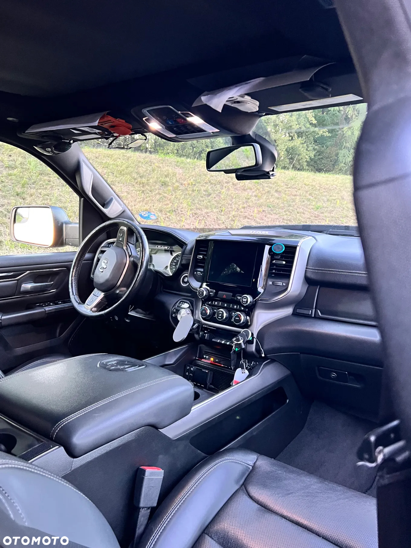 Dodge RAM 1500 5.7 4x4 - 21