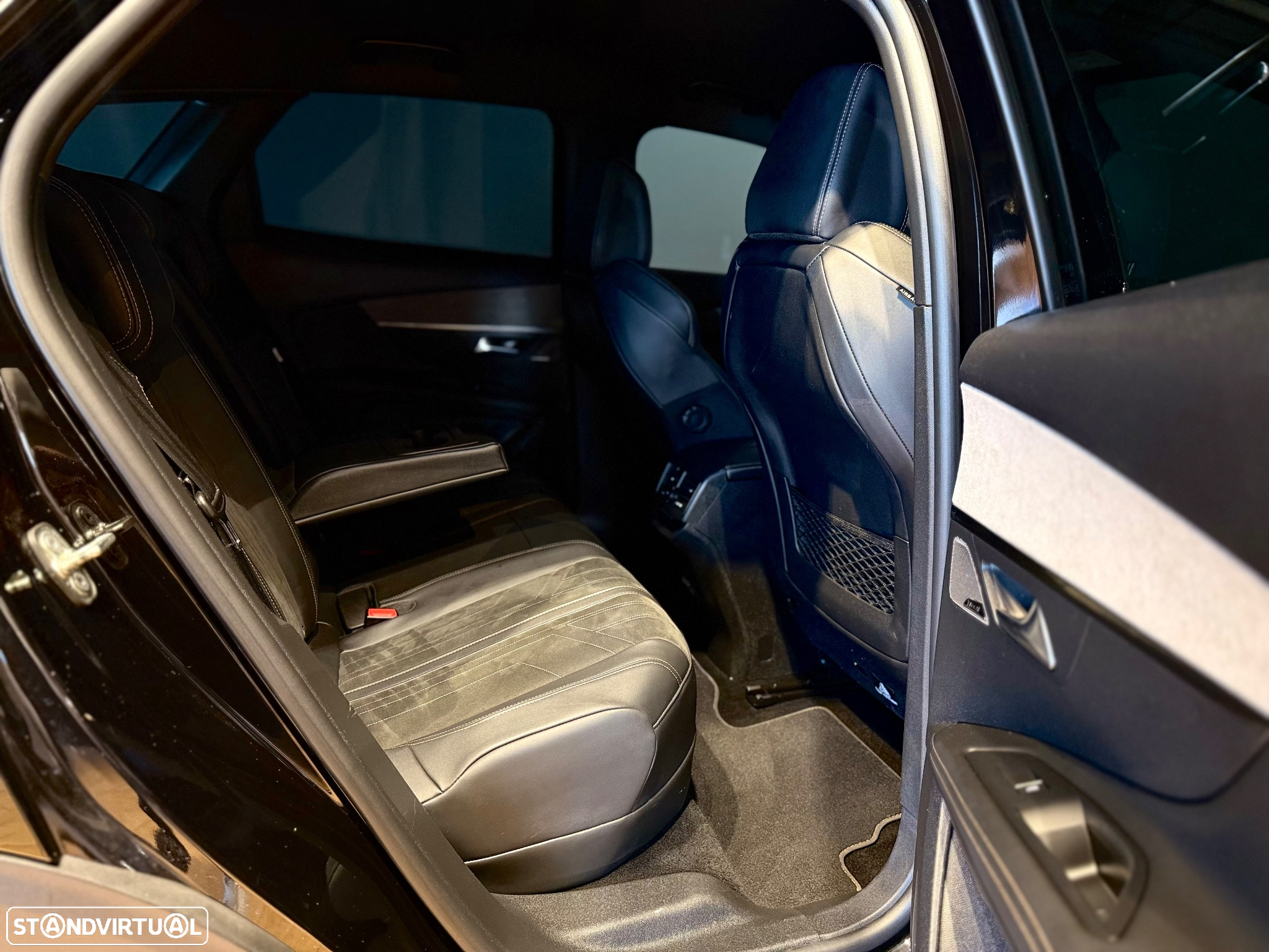 Peugeot 3008 1.6 Hybrid GT Pack e-EAT8 - 20