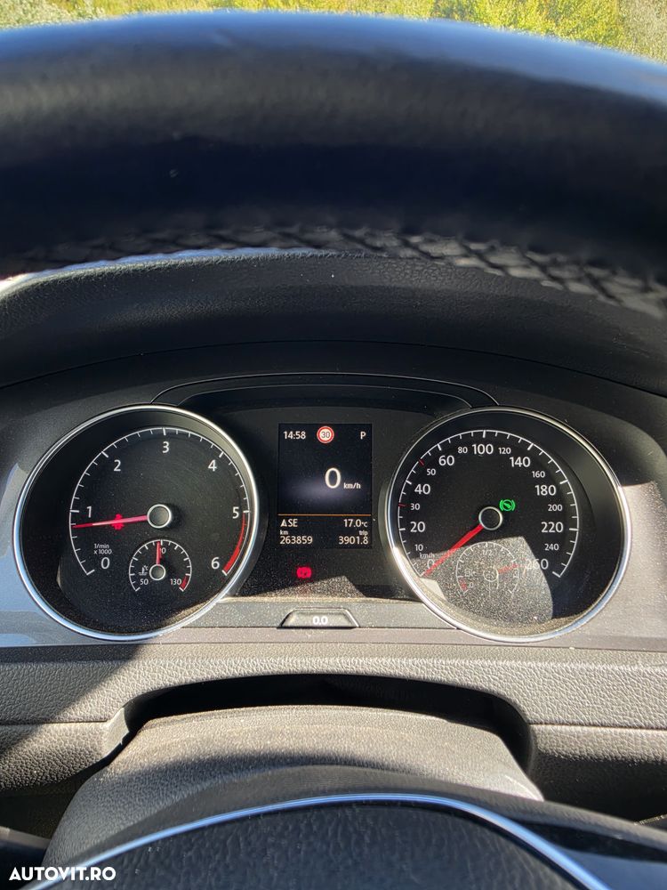 Volkswagen Golf - 18
