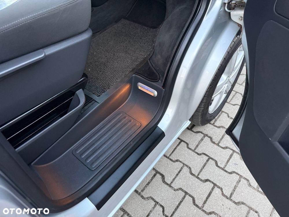 Volkswagen Multivan L1 Business 4Motion - 19