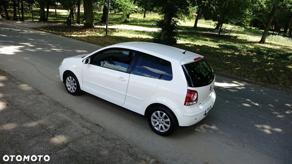 Volkswagen Polo 1.6 Sportline - 30