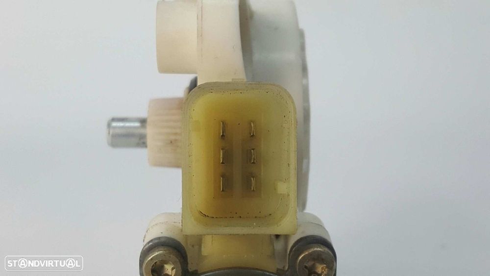 MOTOR ELEVADOR FRENTE DIREITO MERCEDES CLASE CLK (W209) COUPE 270 CDI (209.316) - 4