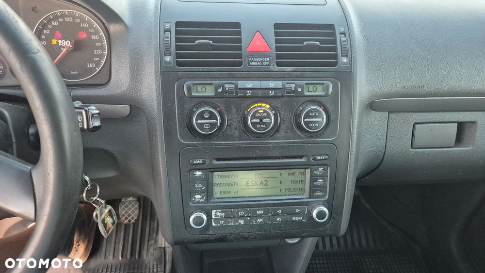 Volkswagen Touran 1.9 TDI Welcome - 17