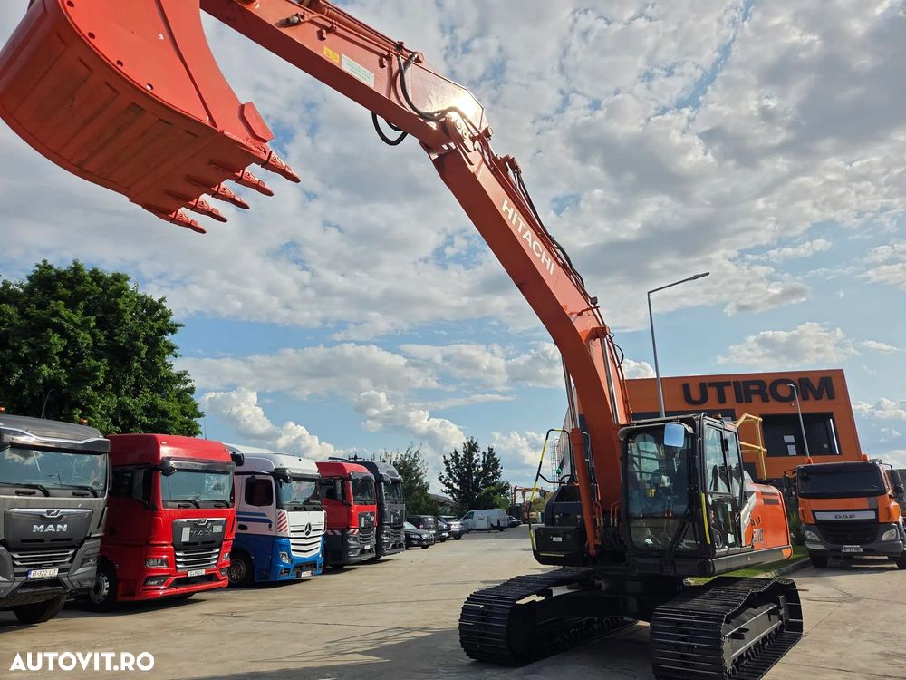 Hitachi ZX210LC-7,  23,4 TONE, 2021, 5.815h, CUPLA RAPIDA+CUPA NOUA 1,3mc+CUPA 0,9m latime+CUPA taluz, inst picon, camera spate si laterale, consum mediu 11,5l/h, ad sapare 7m, 3 pompe hidr, LANT NOU, CA NOU-posibilitate leasing 4 ani-PROMOTIE 96.900 EUR+Tva - 39