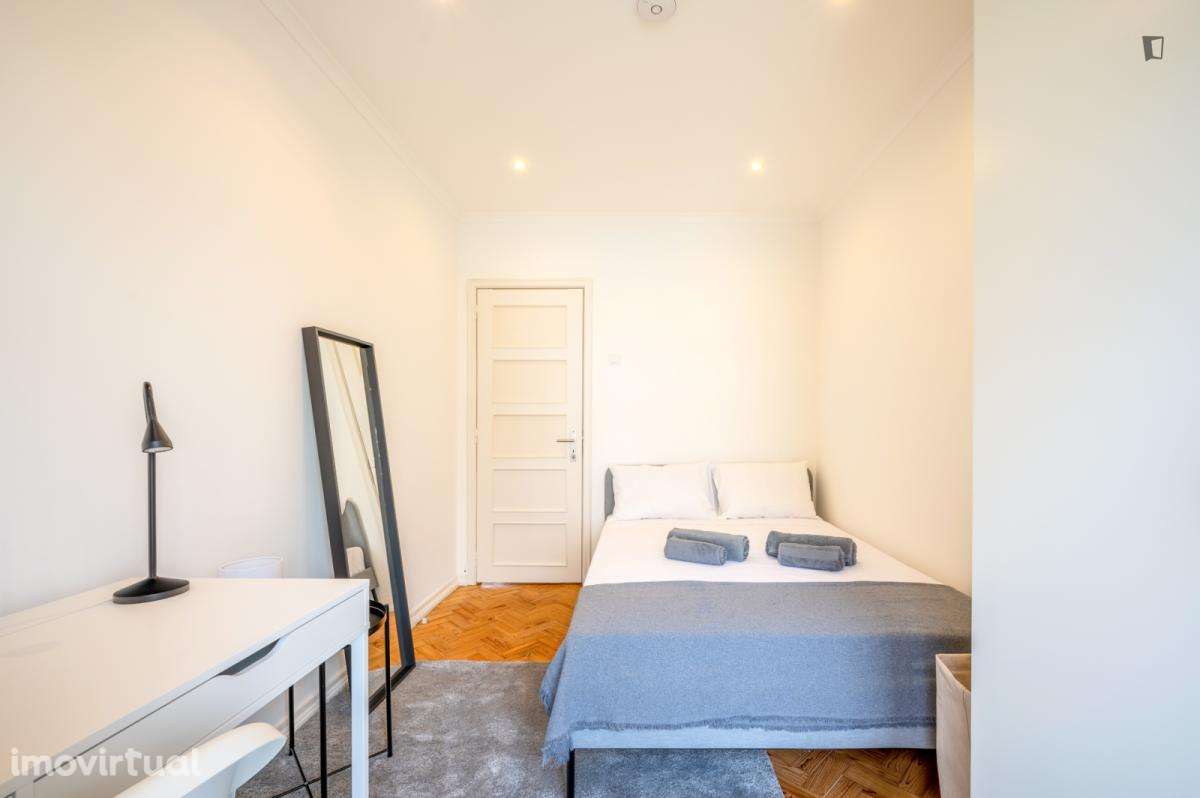 Quarto - localizado em Alameda Lisbon - Grande imagem: 2/21