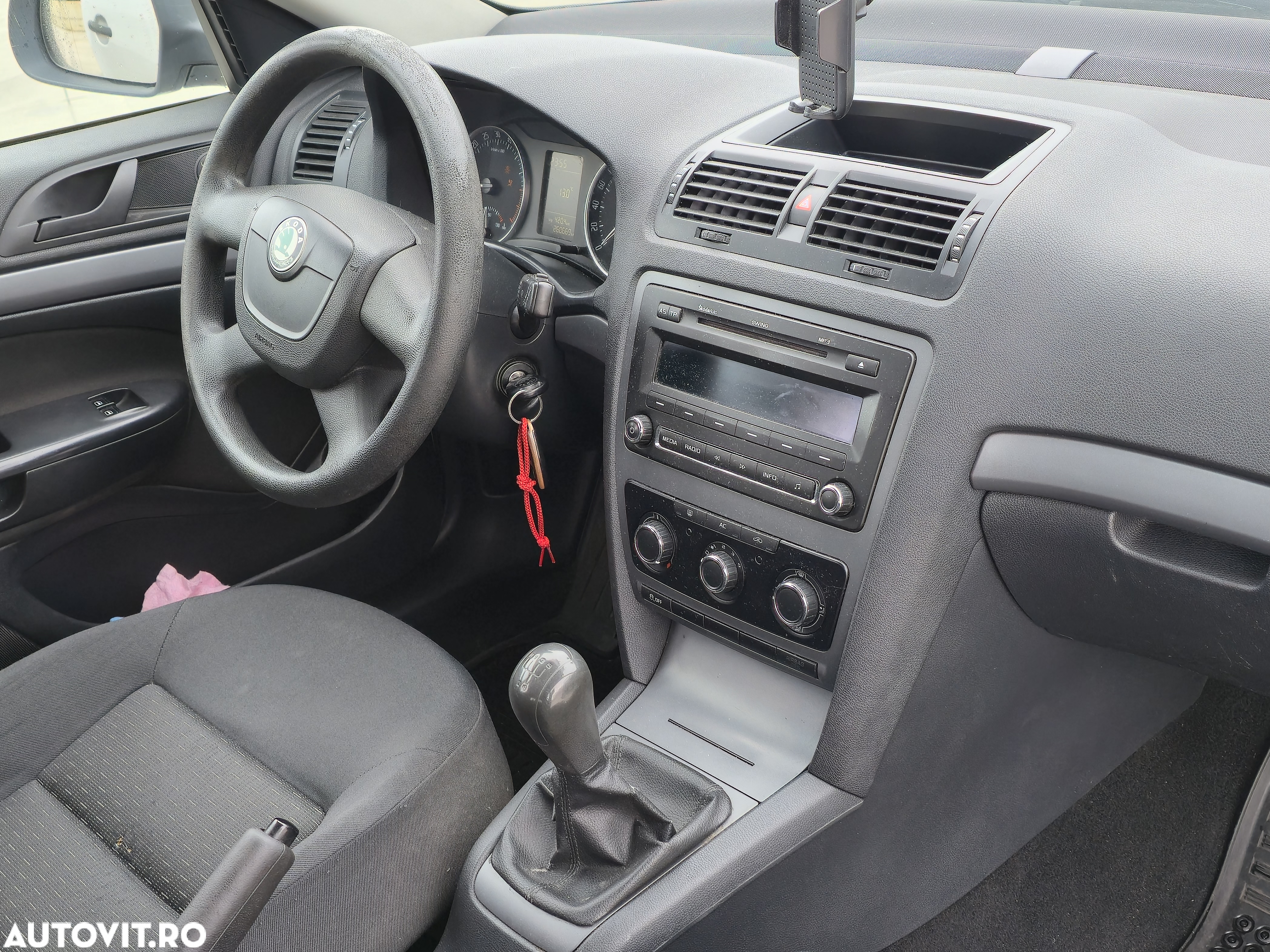 Skoda Octavia 1.6 TDI ACTIVE - 8