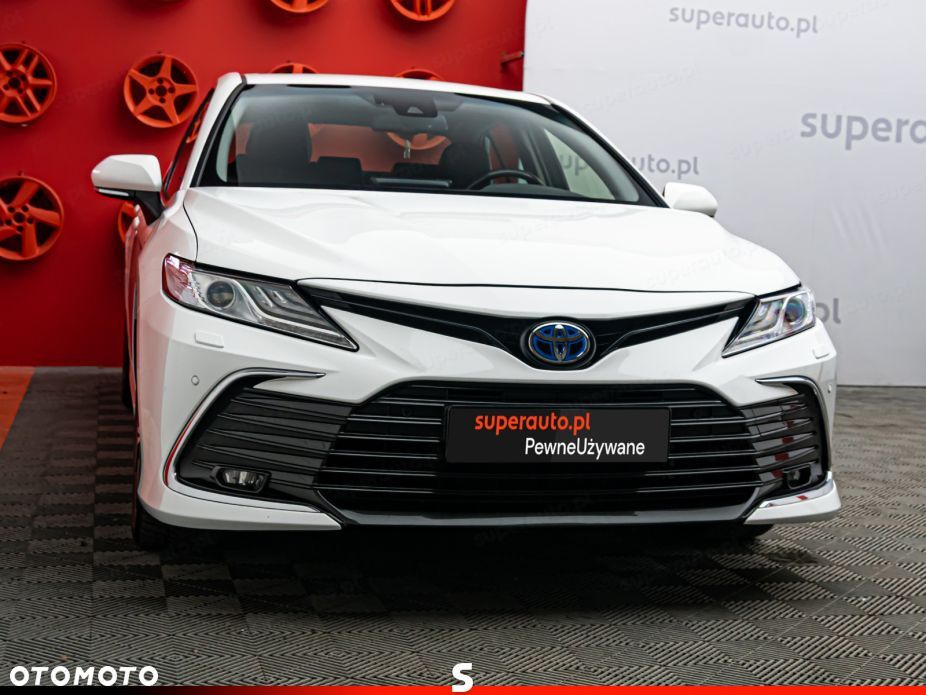 Toyota Camry 2.5 Hybrid Executive CVT - 28