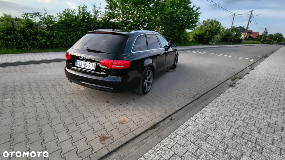 Audi A4 Avant 2.0 TDI DPF clean diesel Ambiente - 11