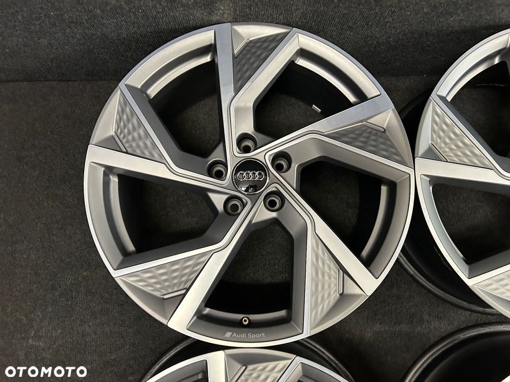 Alufelgi Audi S3, RS3 8Y0 19 cali 5x112 4szt. 8Y0601025Q - 14
