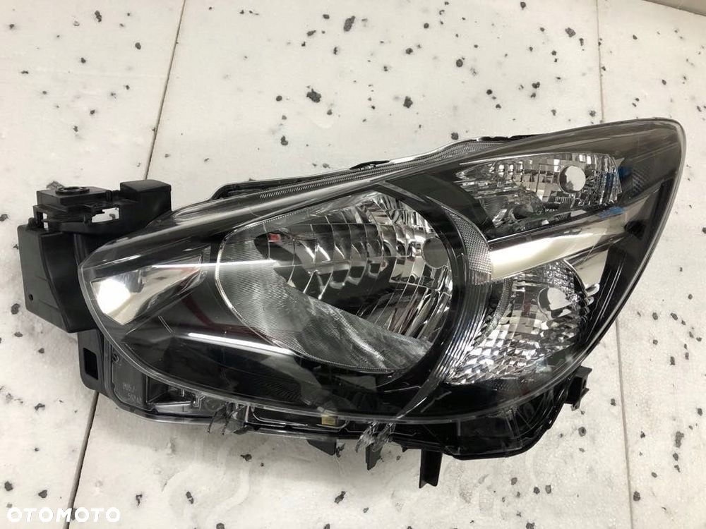 mazda 2 lampa lewa zwykla - 8
