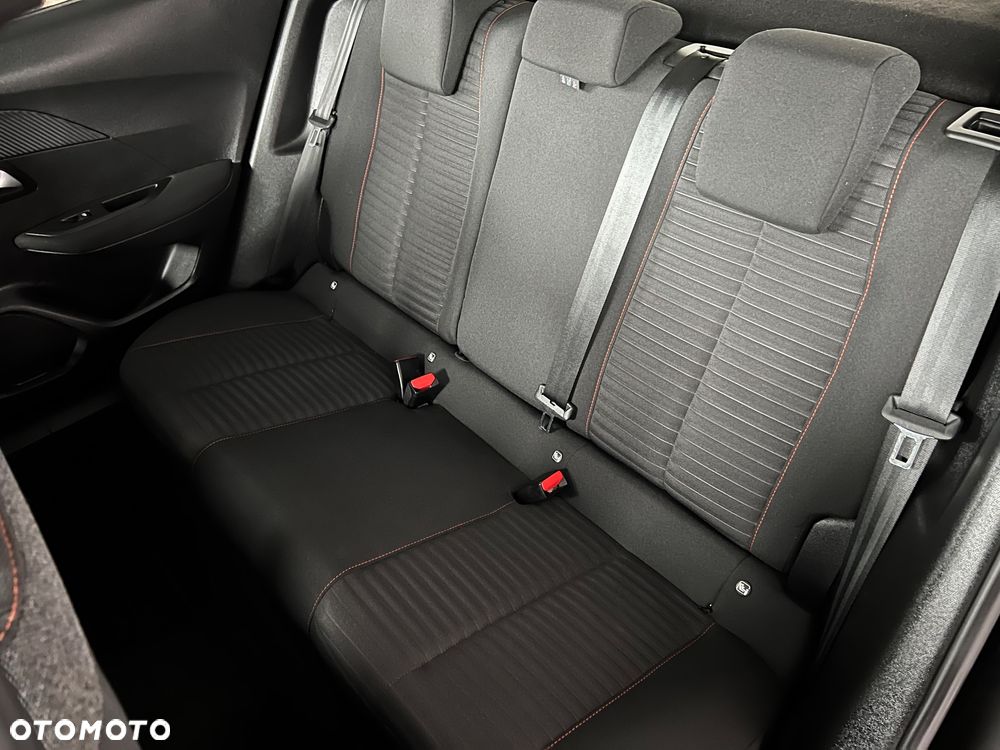 Peugeot 2008 - 29
