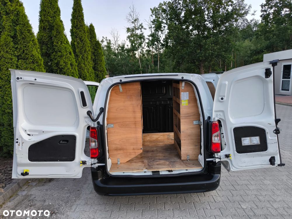 Citroën BERLINGO - 22