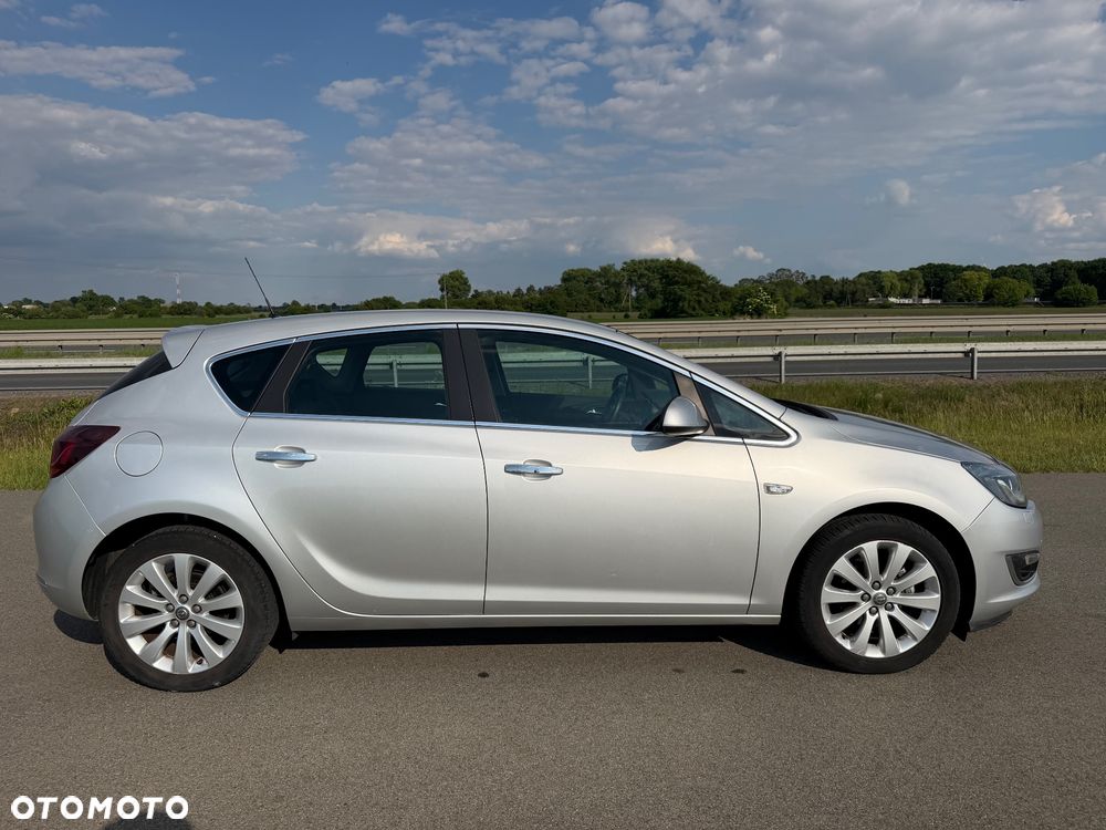 Opel Astra 1.4 Turbo - 31