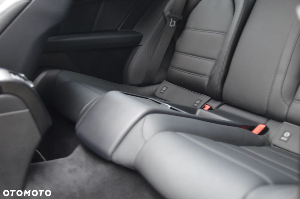 Mercedes-Benz Klasa C AMG 63 S AMG Speedshift MCT 9G - 15