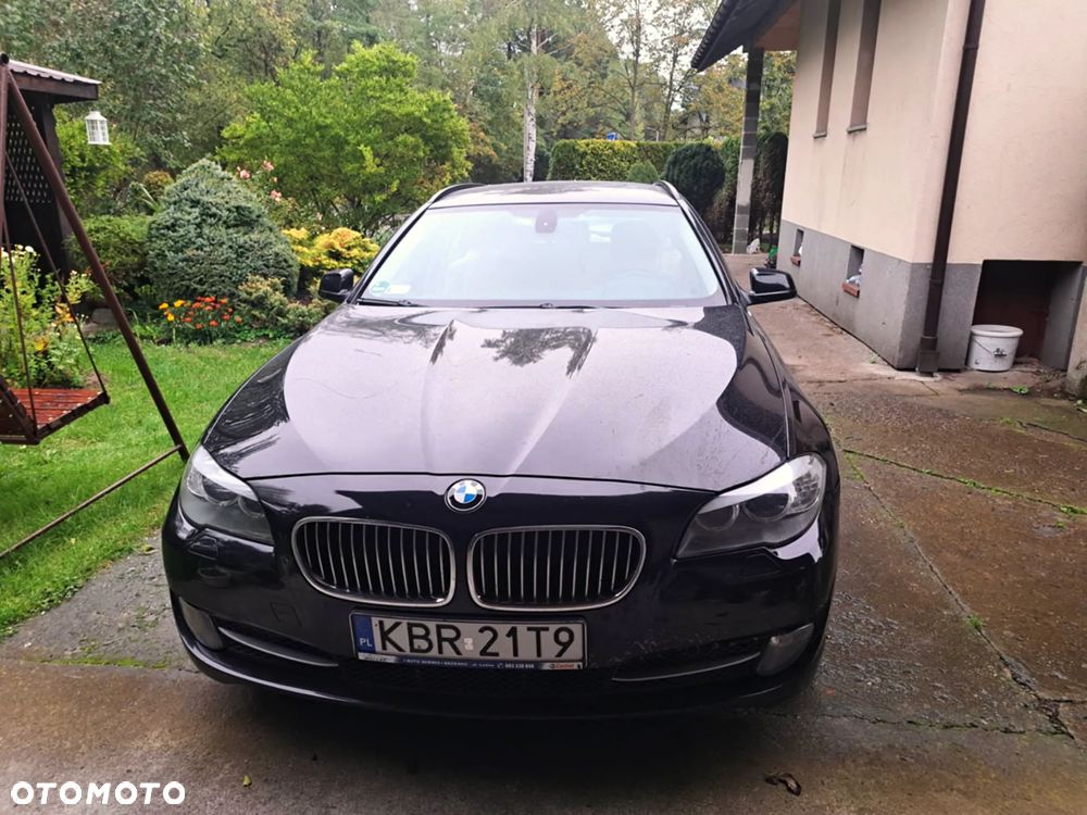 BMW Seria 5 520d Touring - 1
