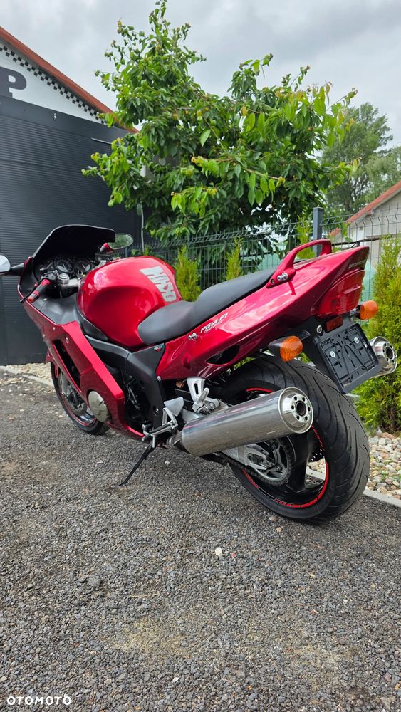 Honda CBR - 7