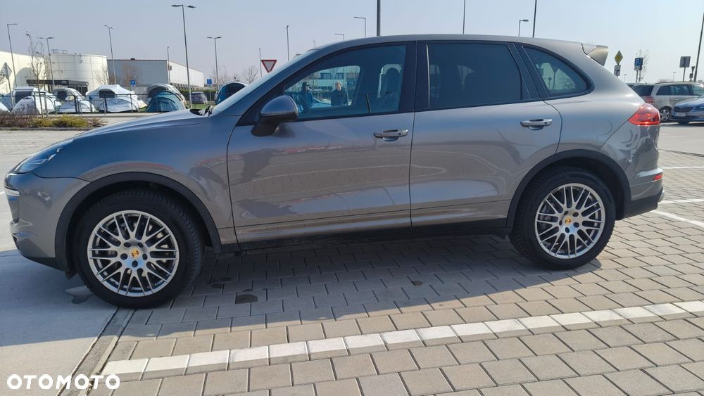 Porsche Cayenne S - 4