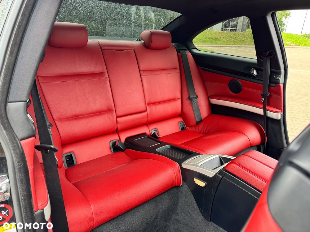 BMW Seria 3 320i Edition Exclusive - 26