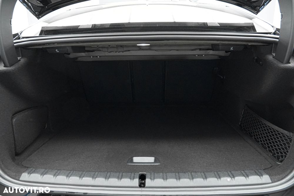 BMW Seria 2 218d Aut. Advantage - 26