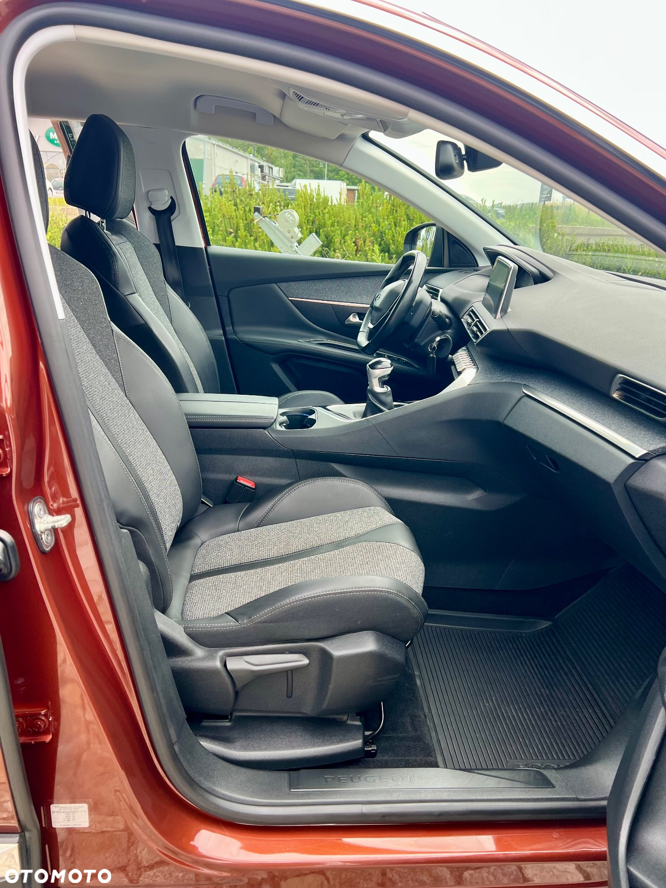 Peugeot 3008 2.0 BlueHDi Allure S&S - 23