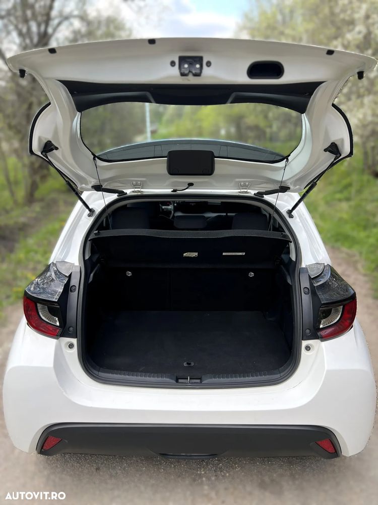 Toyota Yaris 1.5 VVT-i HSD Eco - 22