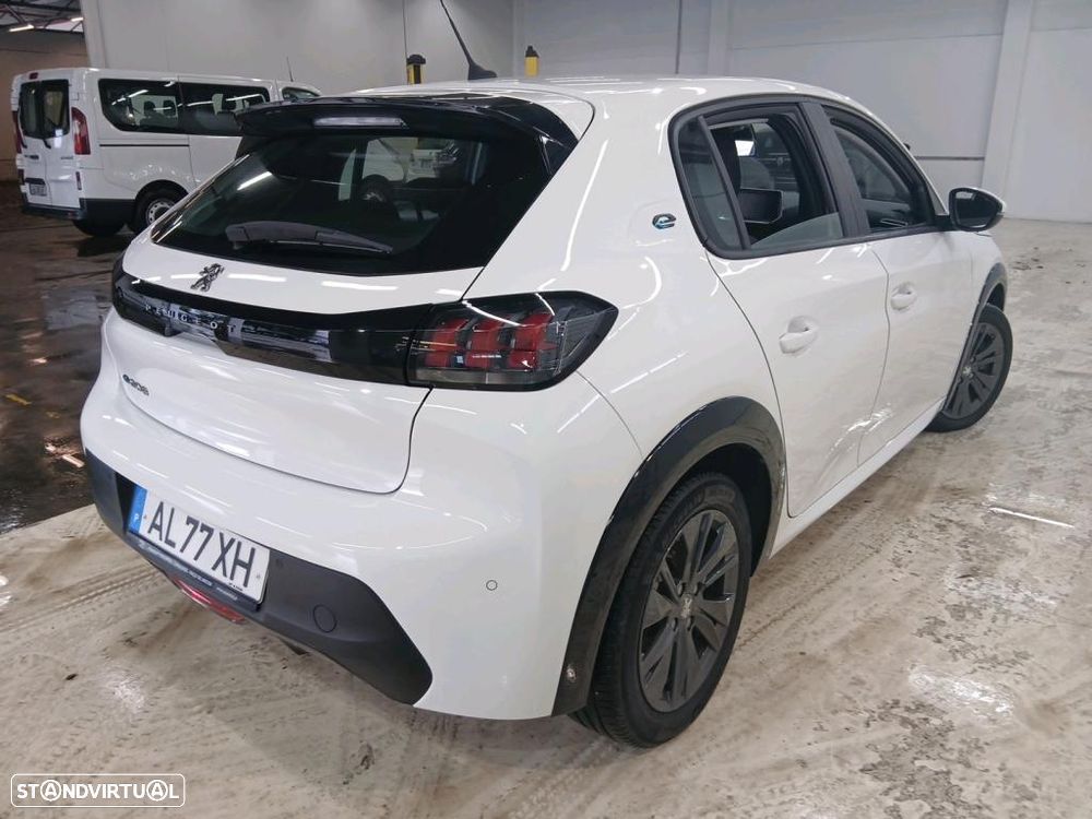 Peugeot e-208 50 kWh Active Pack - 3