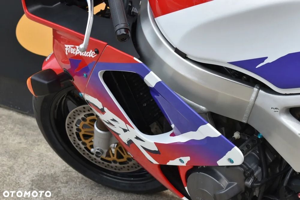 Honda CBR - 19