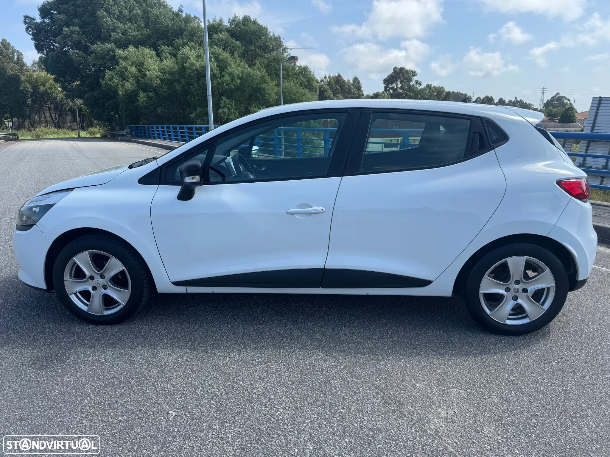 Renault Clio 1.5 dCi Comfort - 8