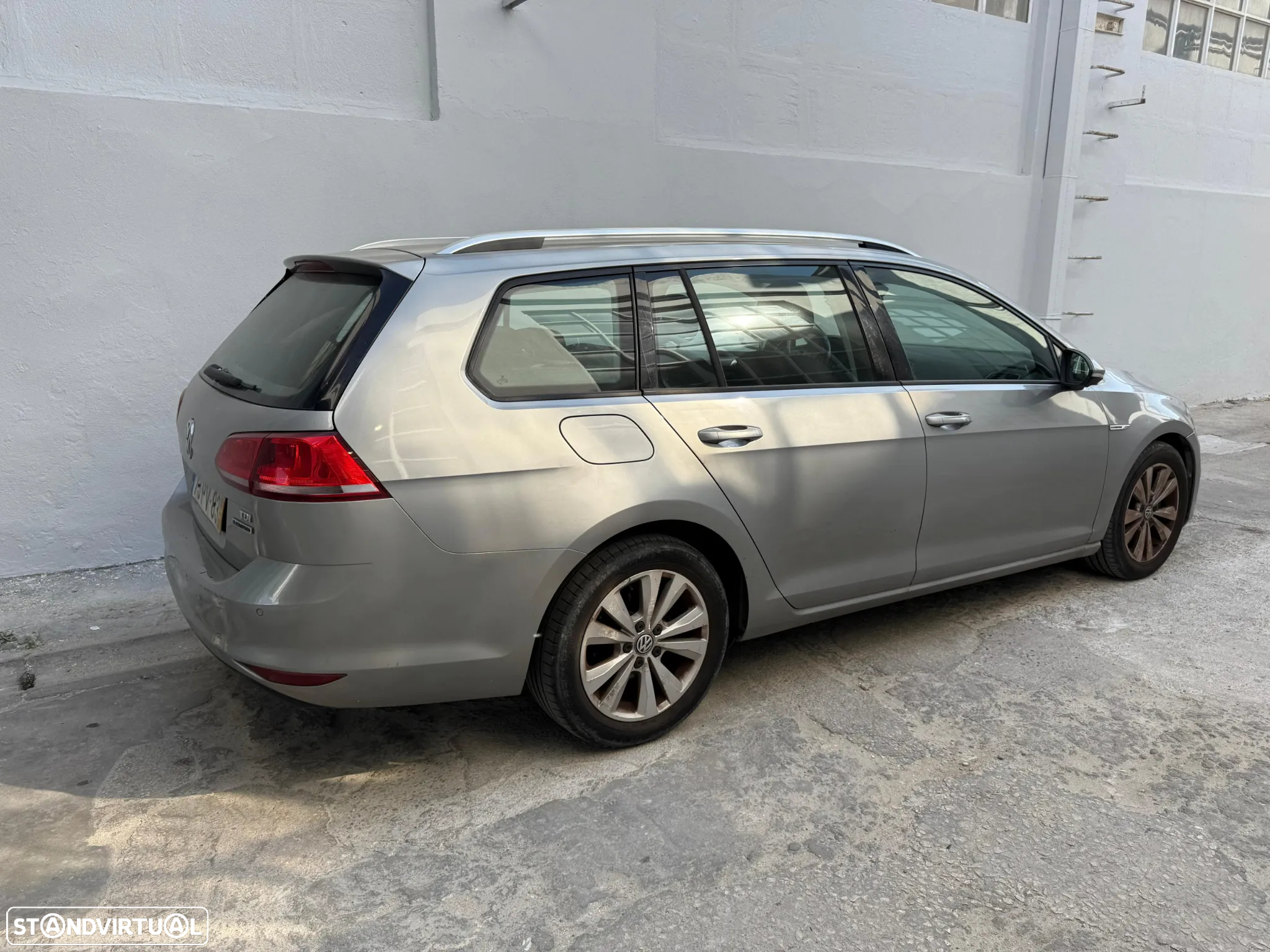 VW Golf Variant 1.6 TDi BlueMotion Confortline - 6