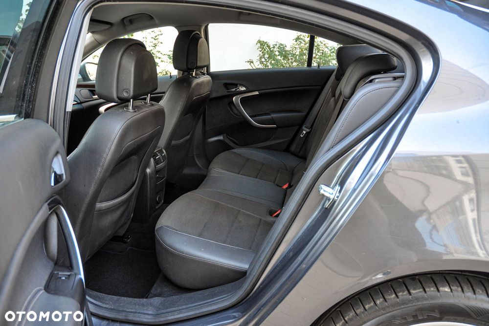 Opel Insignia - 8