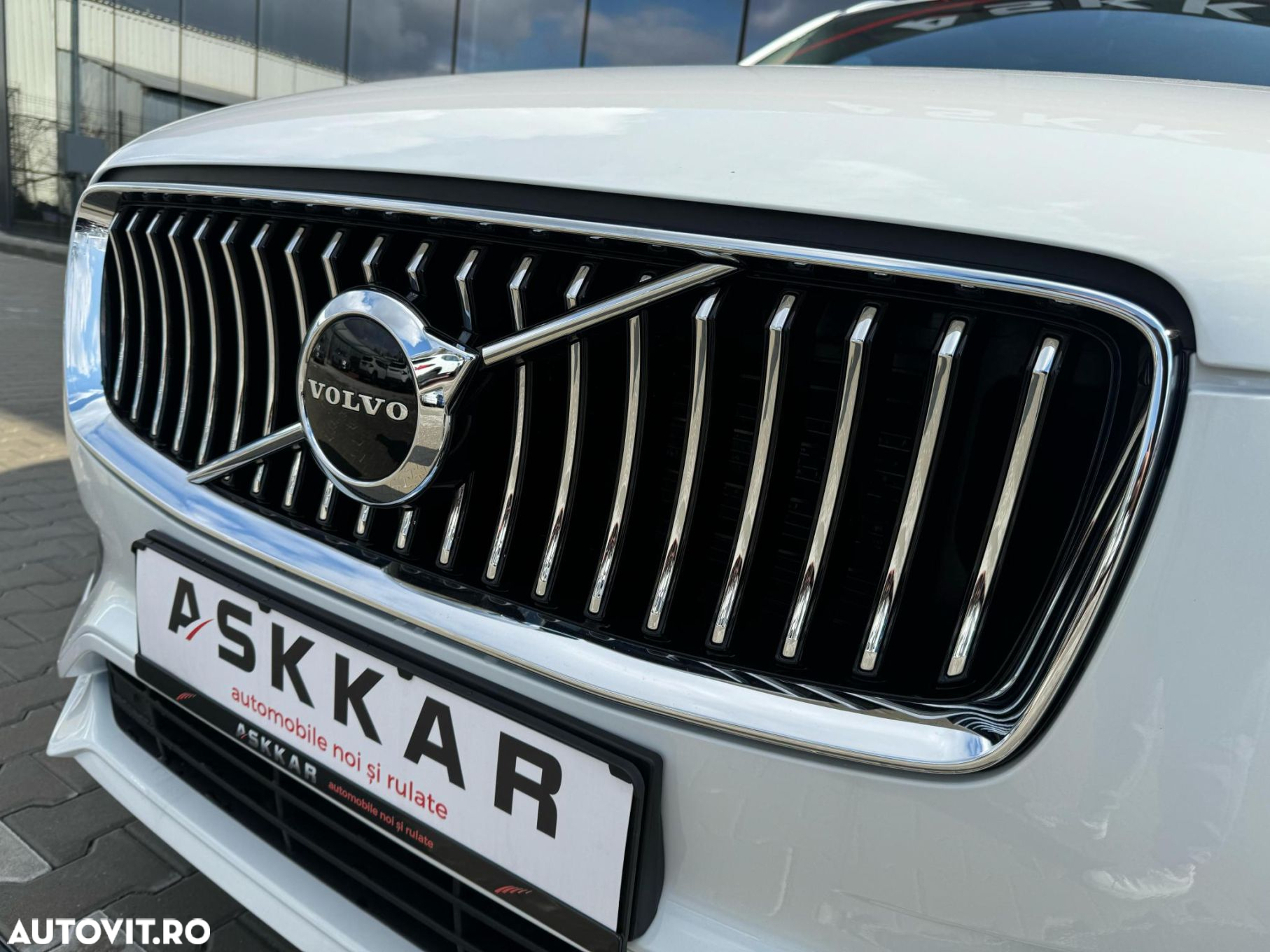 Volvo XC 90 B5 D AWD Geartronic Momentum Pro - 31