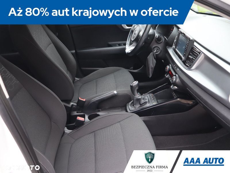 Kia Rio - 11