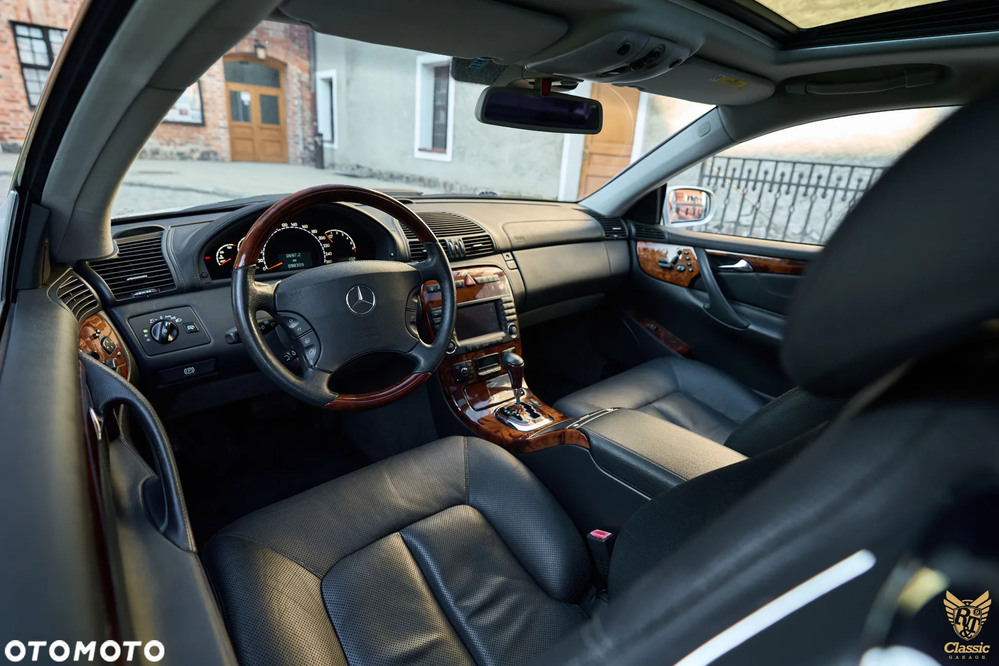 Mercedes-Benz CL 500 - 26