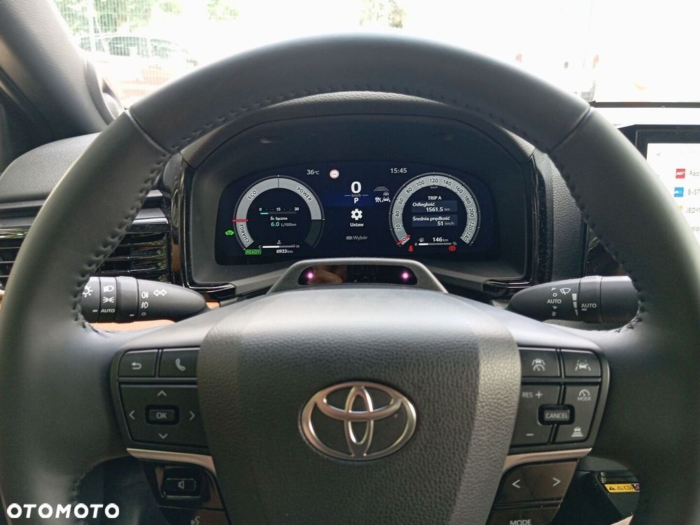 Toyota Camry - 14