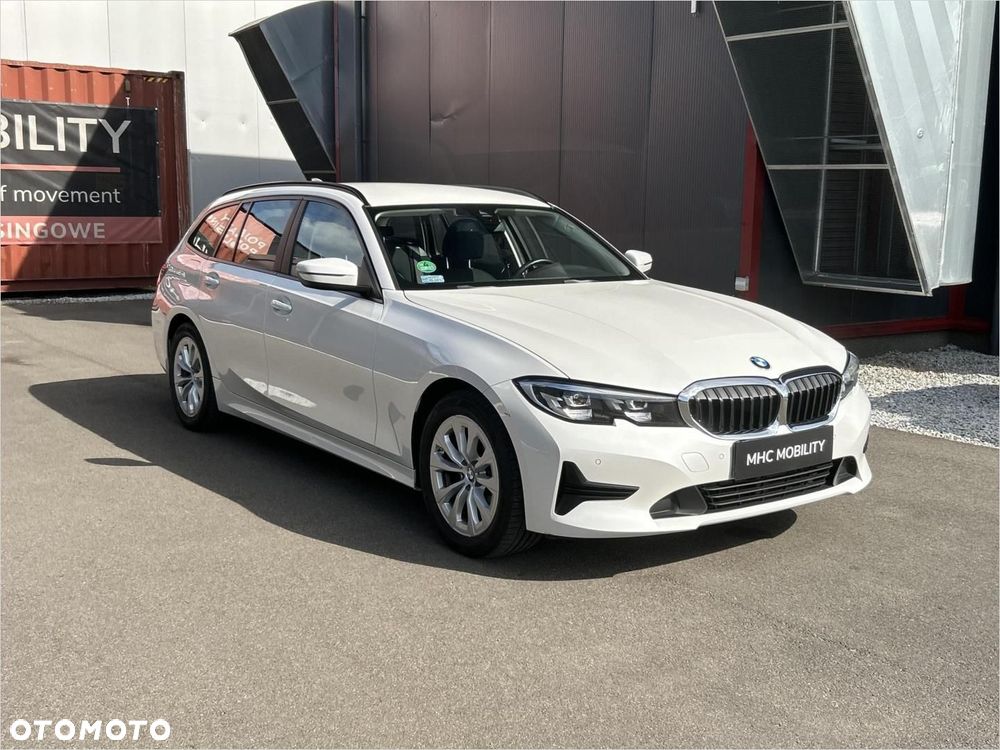 BMW Seria 3 318i Advantage - 10
