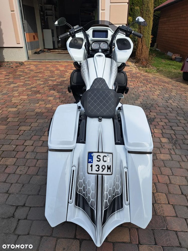 Harley-Davidson Touring Road Glide - 5
