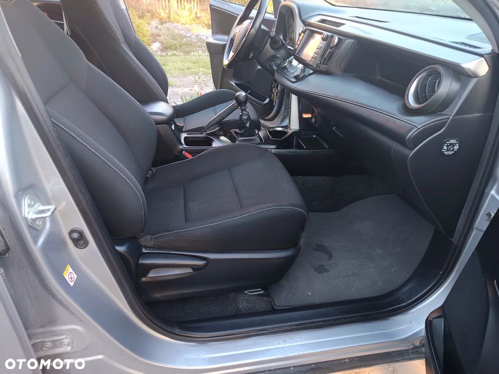 Toyota RAV4 2.0 D-4D Prestige 4x2 - 9