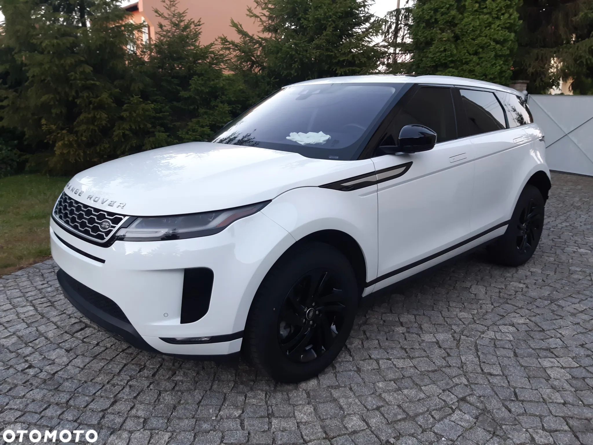 Land Rover Range Rover Evoque - 1