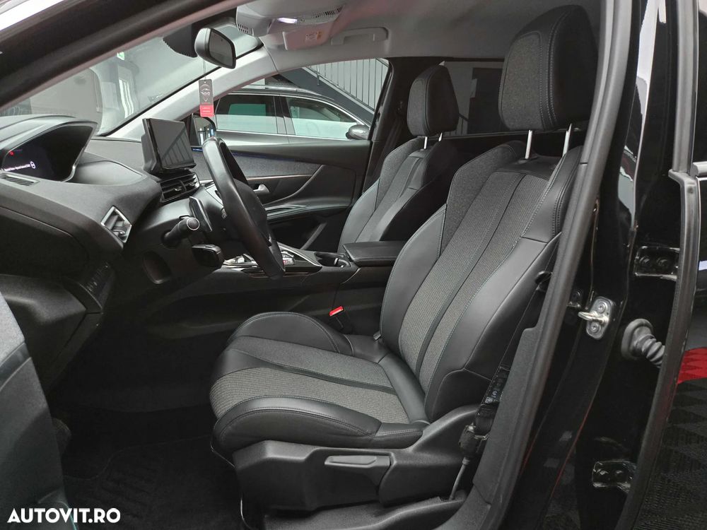 Peugeot 5008 - 21