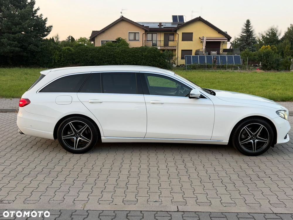 Mercedes-Benz Klasa E 220 d 9G-TRONIC Avantgarde - 5
