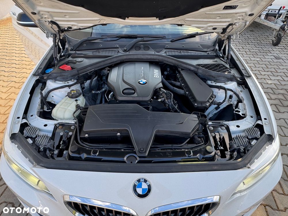 BMW Seria 2 218d Sport Line - 11